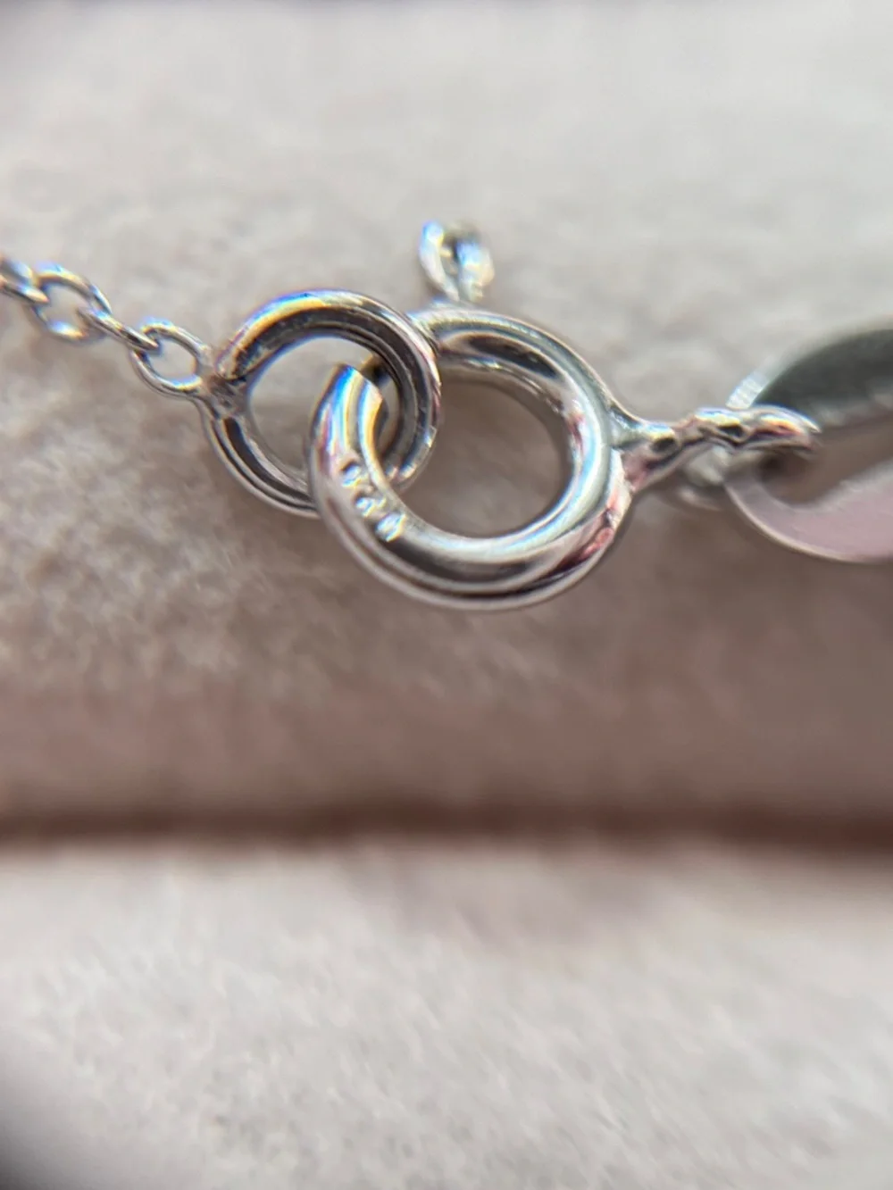 N059 | Natural Diamond Petite Arrow Necklace